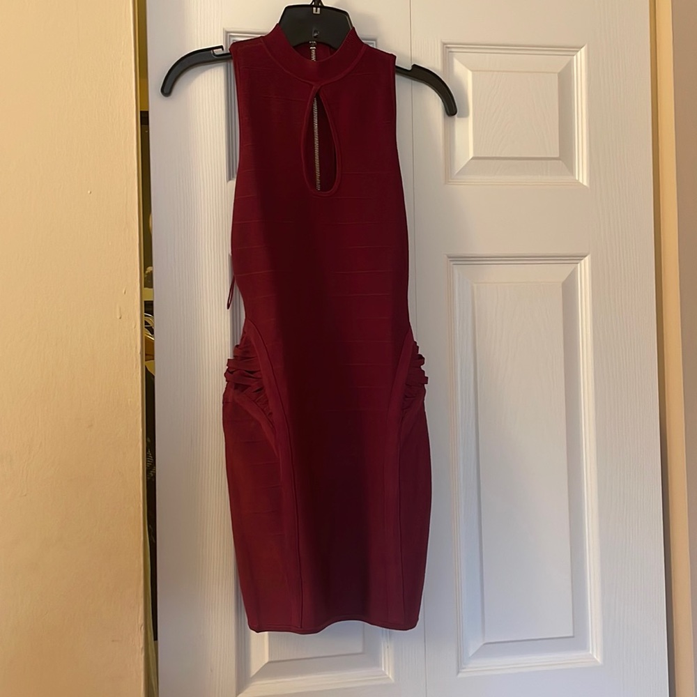 Guess xs burgundy sweater dress